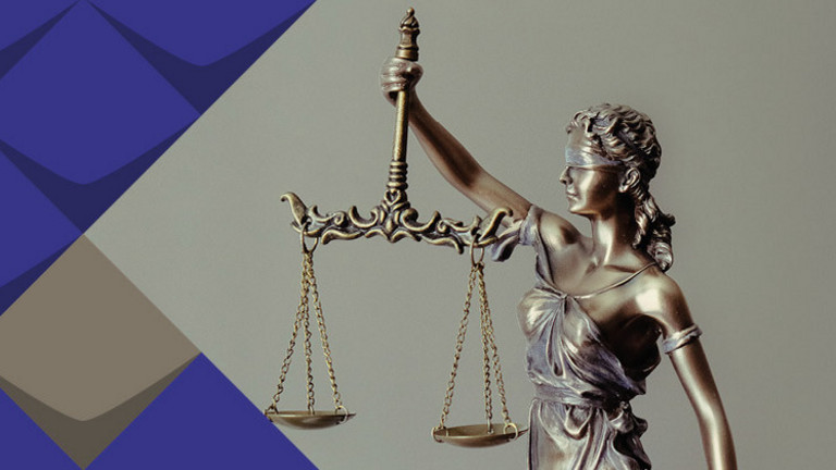 Bronze einer Justizia-Figur: Symbolbild für Recht