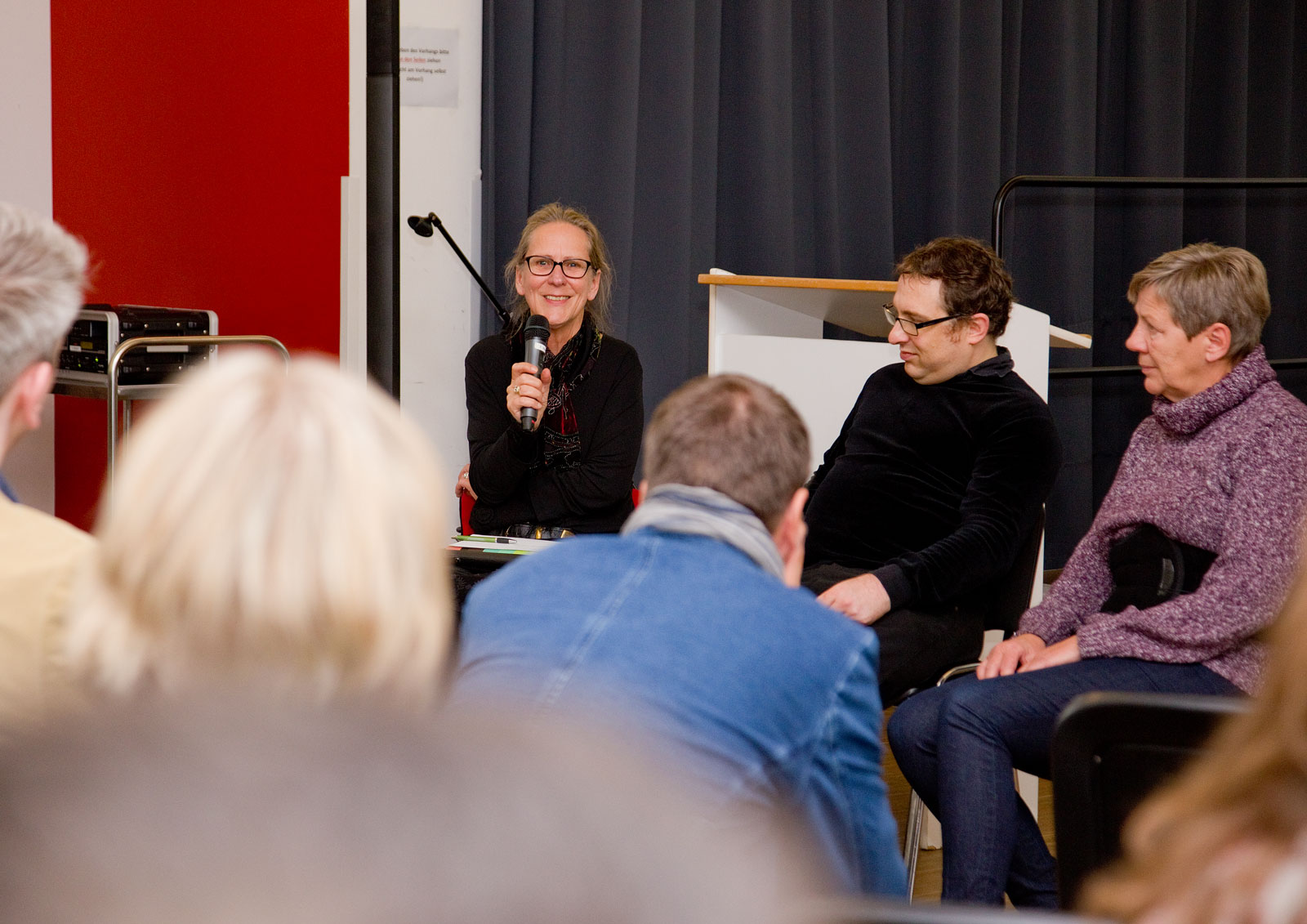 Martina Siehoff, Manuel Salomon und Regine Bewer (im Bild von links nach rechts) berichteten von ihren Erfahrungen.